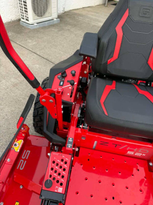 2026 Gravely ZT HD 52"