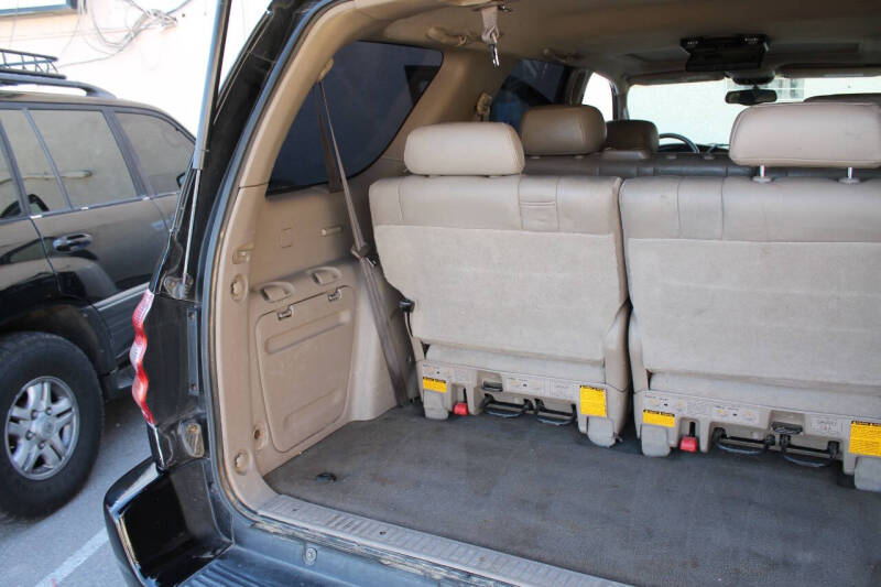 2003 Toyota Sequoia Limited