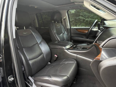 2017 Cadillac Escalade ESV Luxury