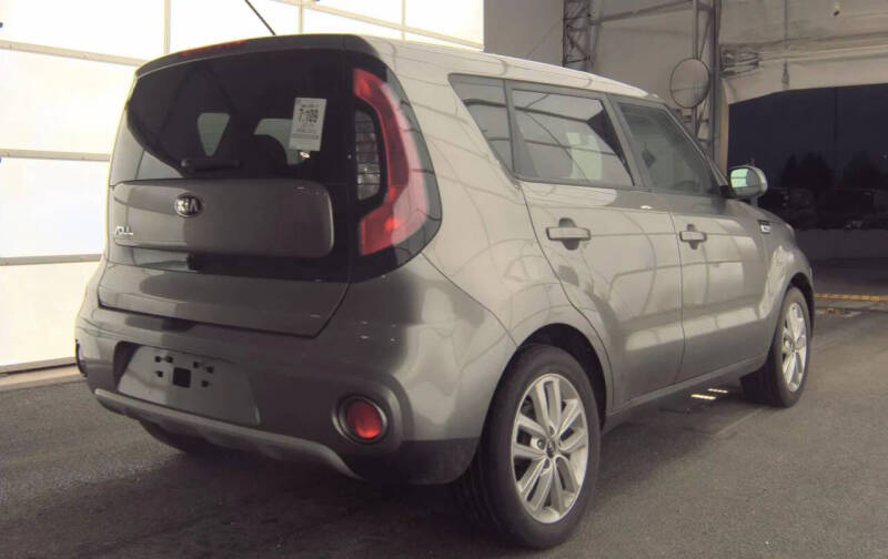 2019 Kia Soul +