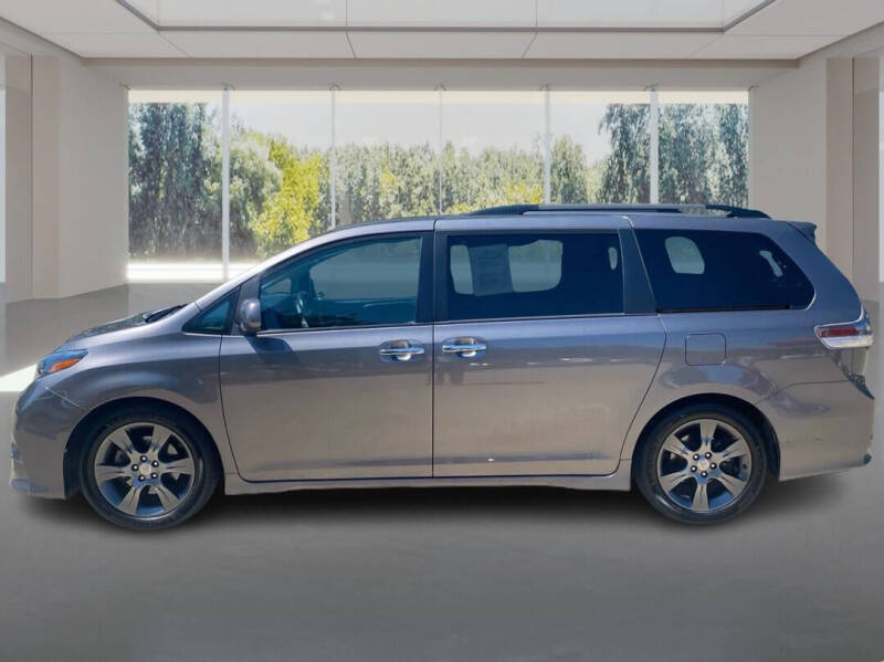 2015 Toyota Sienna