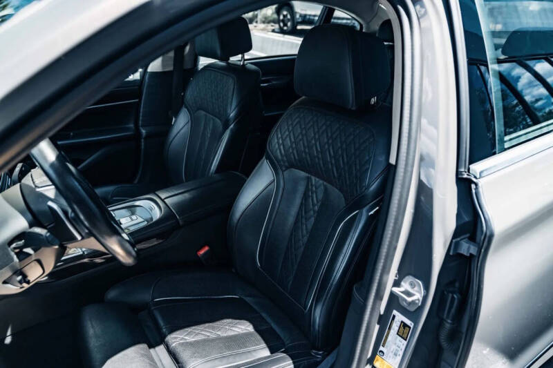 2022 BMW 7 Series 740i xDrive