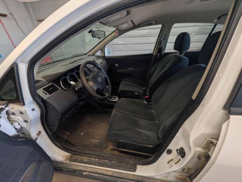 2012 Nissan Versa 1.8 SL