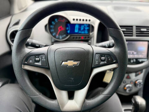 2016 Chevrolet Sonic LT Auto