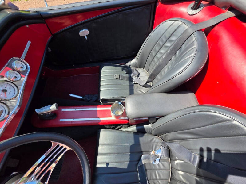1933 Ford Roadster