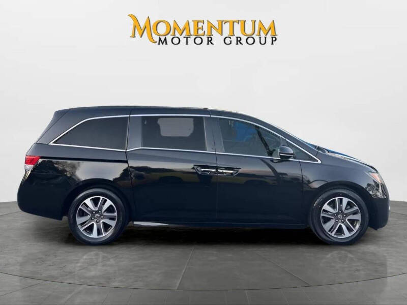 2016 Honda Odyssey Touring Elite's photo