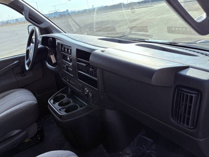 2016 Chevrolet Express LT 3500