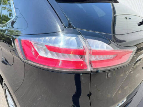 2020 Ford Edge