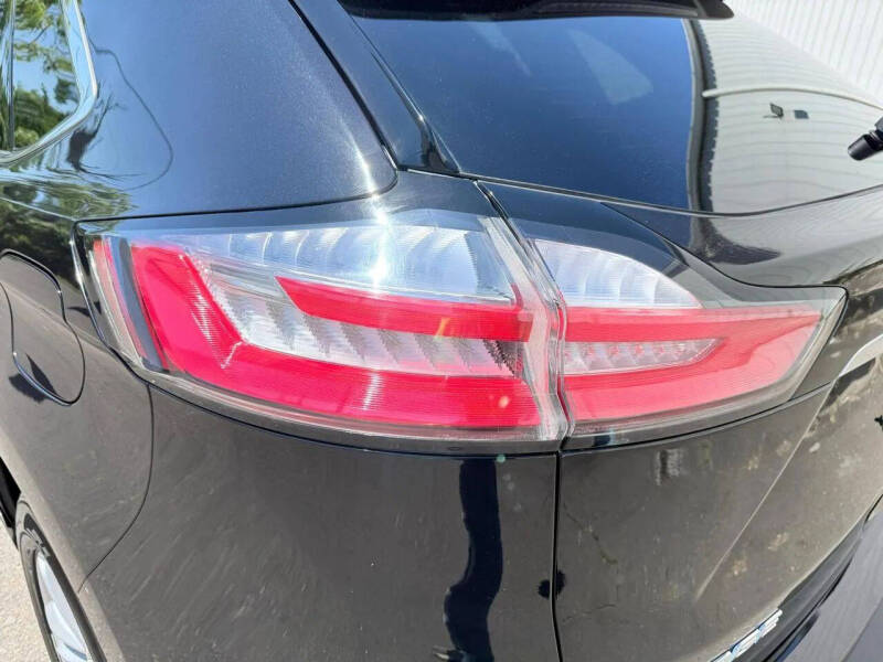 2020 Ford Edge