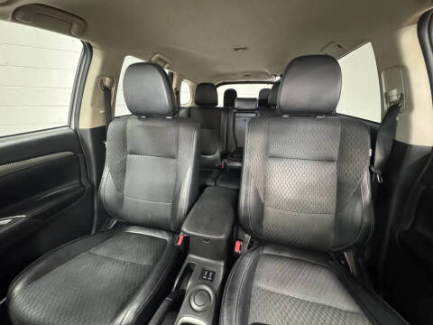 2015 Mitsubishi Outlander SE