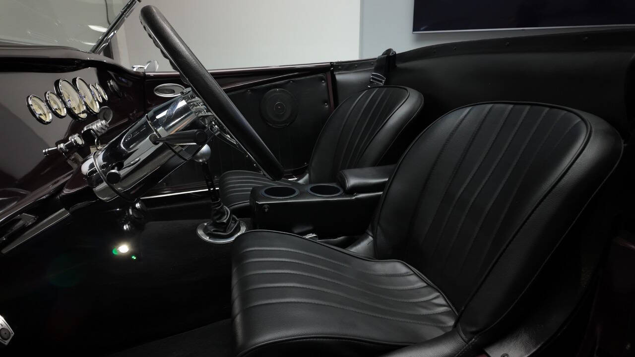 1933 Ford Factory 5 Hot Rod 36
