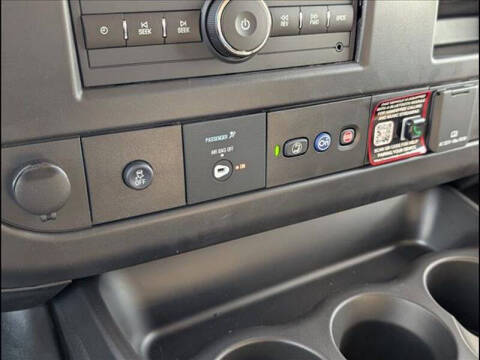 2025 GMC Savana 2500