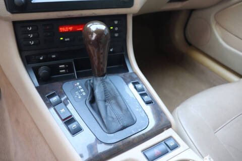 2004 BMW 3 Series 325i