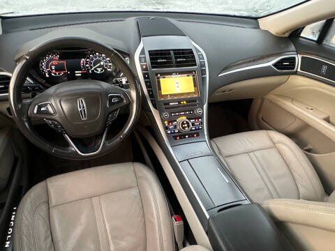 2017 Lincoln MKZ Select