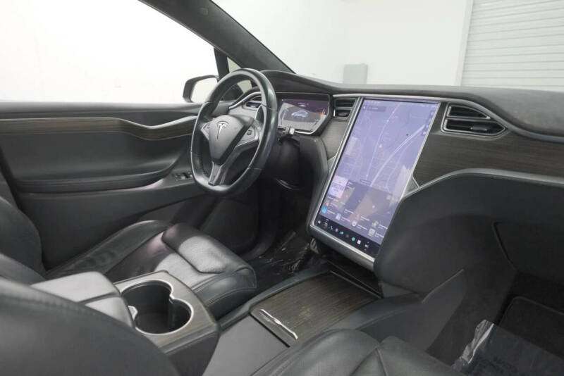 2016 Tesla Model X P90D