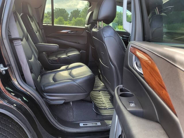 2015 Cadillac Escalade Luxury