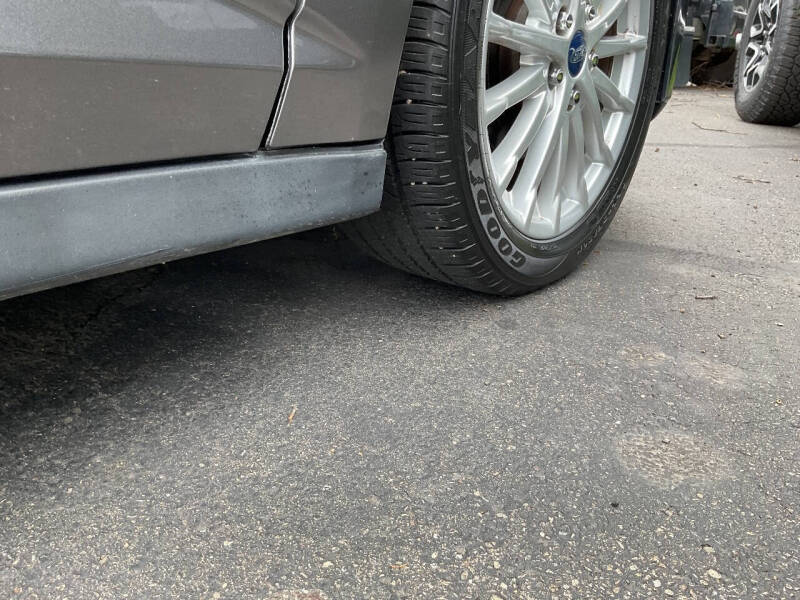 2014 Ford C-MAX Hybrid SE