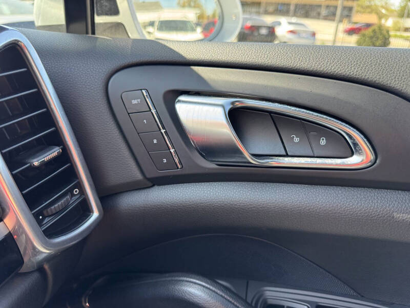 2016 Porsche Cayenne