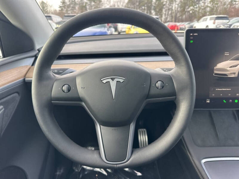 2024 Tesla Model Y Performance