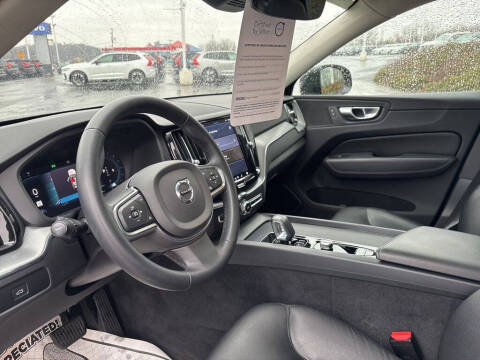 2023 Volvo XC60 B5 Core