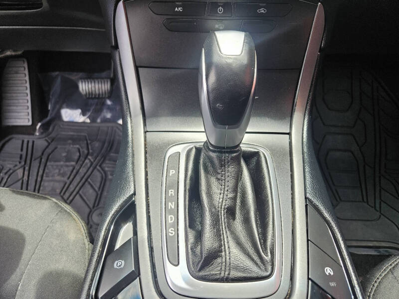 2016 Ford Edge SE