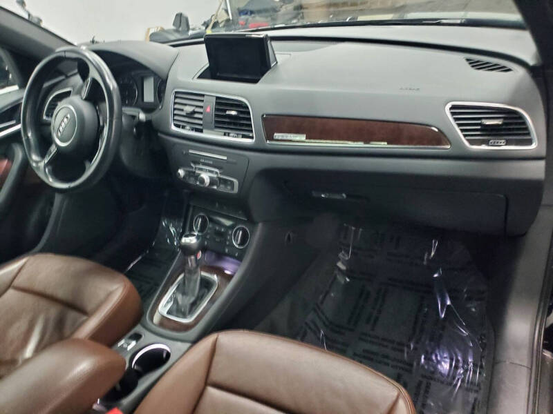 2016 Audi Q3 2.0T quattro Premium Plus