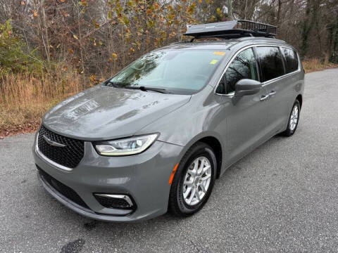 2022 Chrysler Pacifica Touring L