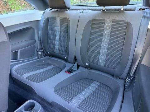 2012 Volkswagen Beetle Turbo PZEV