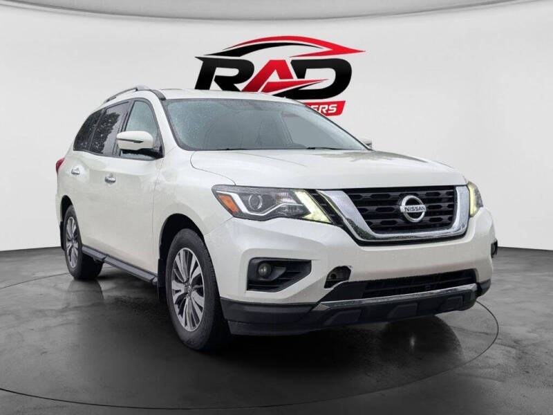 2017 Nissan Pathfinder SL