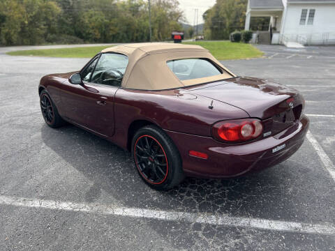 2003 Mazda MX-5 Miata