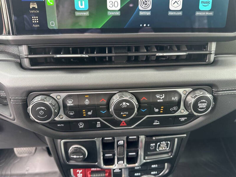 2024 Jeep Gladiator Mojave