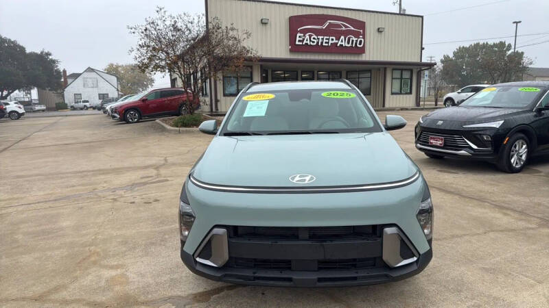 2025 Hyundai Kona SEL's photo