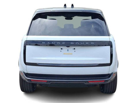 2025 Land Rover Range Rover P550e SE