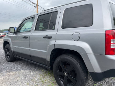 2015 Jeep Patriot for sale at CESSNA MOTORS INC in Bedford PA