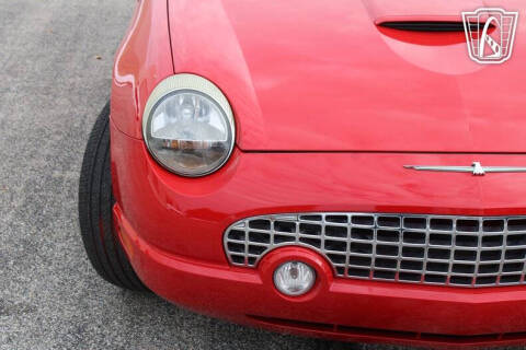 2002 Ford Thunderbird Deluxe