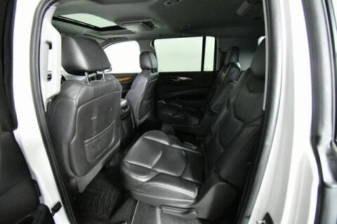 2018 Cadillac Escalade ESV Luxury