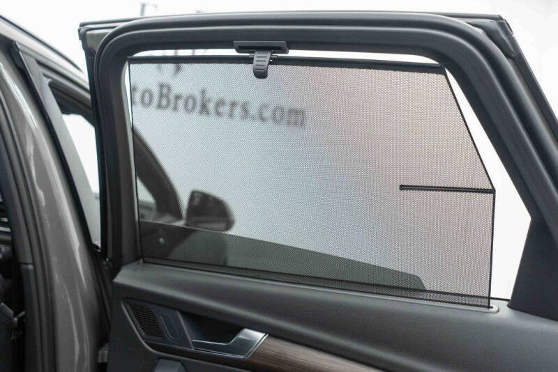 2024 Audi Q5 e quattro S line Prestg 55 TFSI