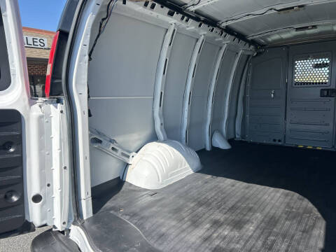 2017 Chevrolet Express 2500