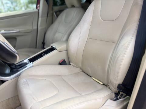 2016 Volvo XC60 T5 Drive-E Premier