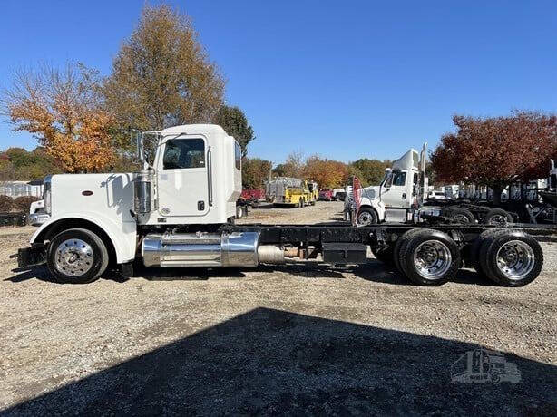 2012 Peterbilt 388