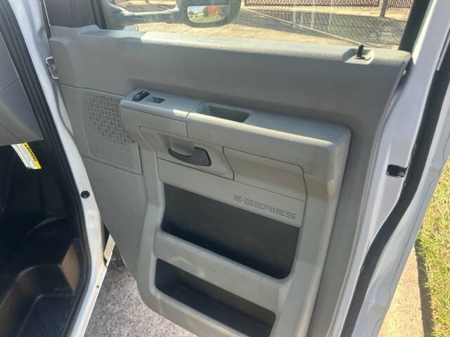 2021 Ford E-Series E-450 SD