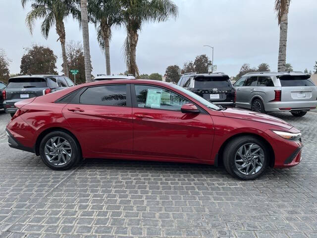 2024 Hyundai Elantra Hybrid Blue
