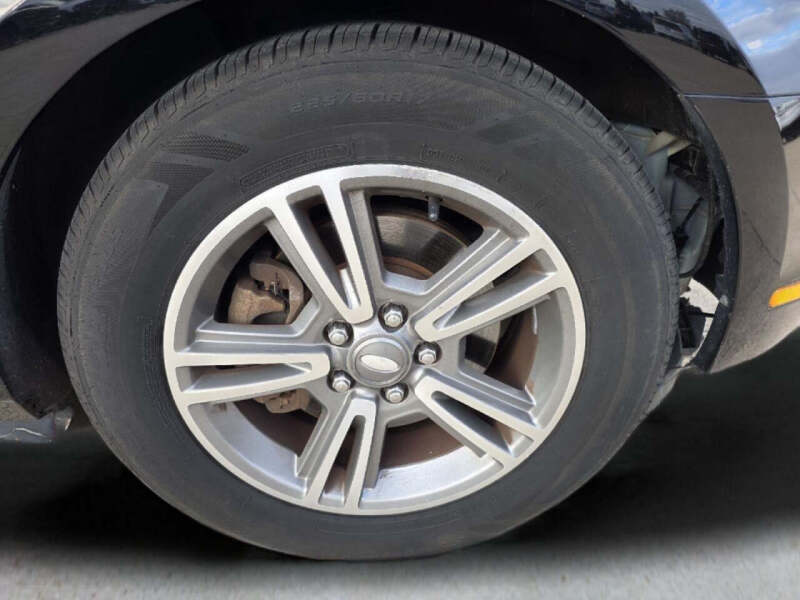 2011 Ford Mustang V6 Premium