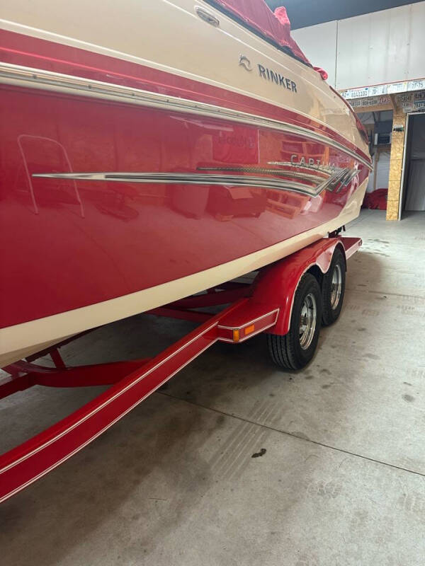 2006 Rinker 246BR