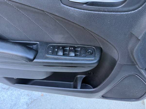 2017 Dodge Charger SXT