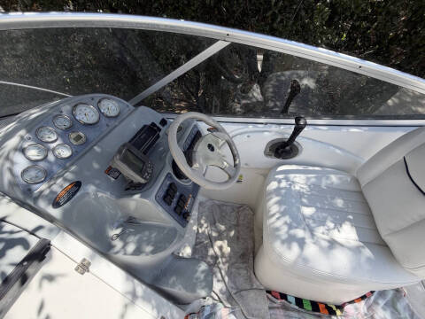 2004 Bayliner 245