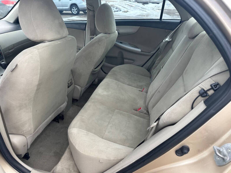 2013 Toyota Corolla LE