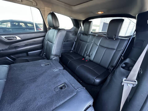 2016 Nissan Pathfinder Platinum