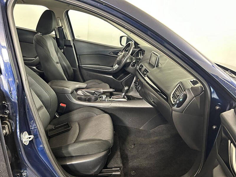 2015 Mazda MAZDA3 i Touring