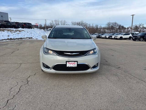 2020 Chrysler Pacifica Touring